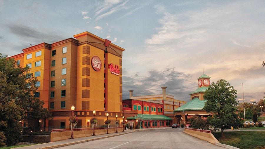 Isle of Capri Casino Hotel Boonville - A Caesars Rewards Destination