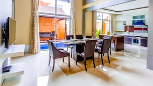3 Bedrooms Pool Villa | In-room dining - Siri Paradise Villa (Pattaya)