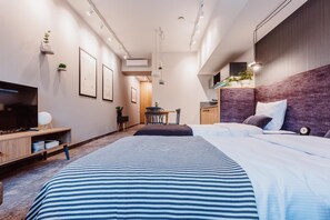 Double or Twin Room (Blue - 2 people)