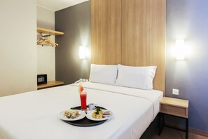 高级房 | 客房内用餐