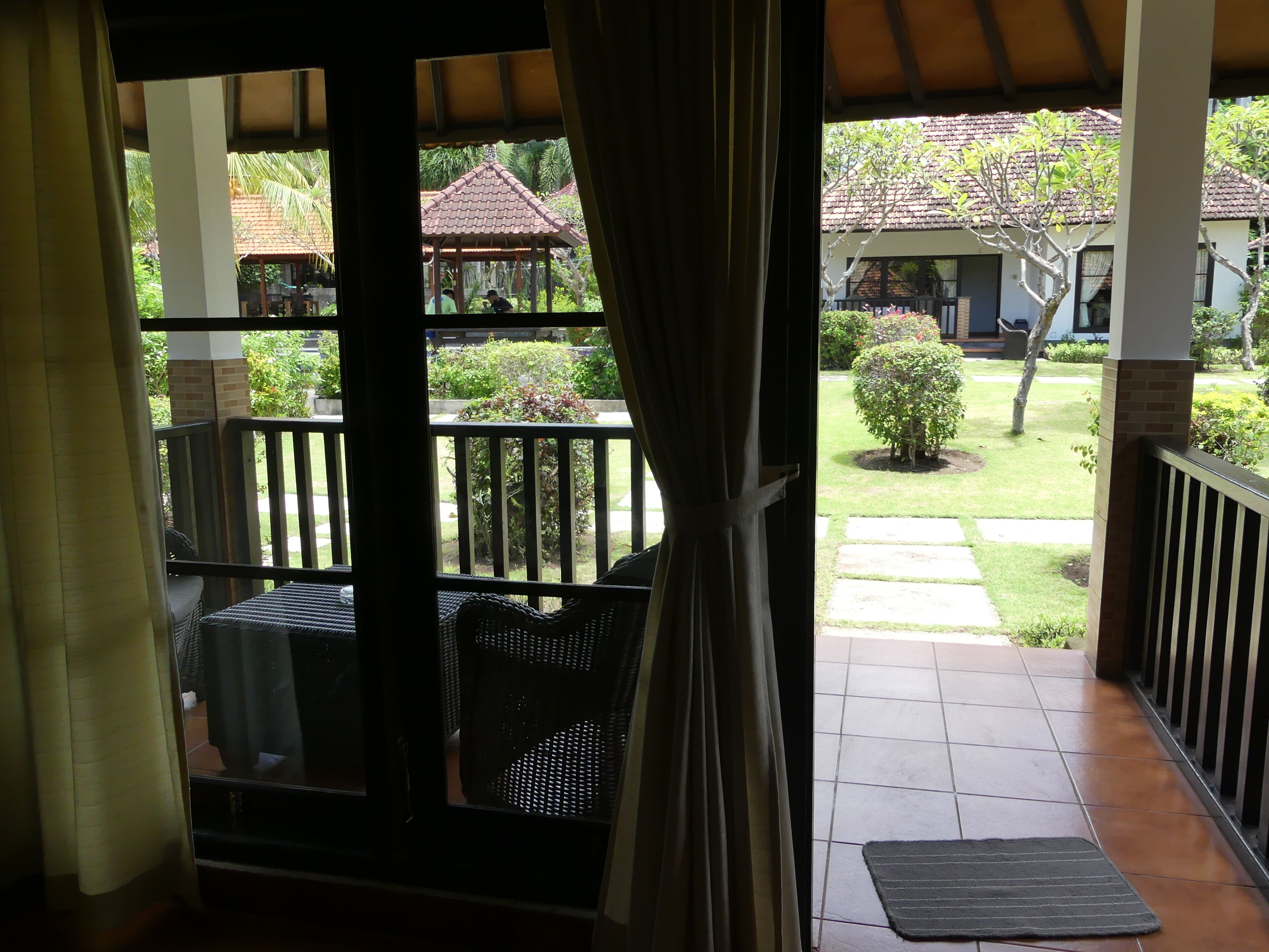 迷你吧、客房内保险箱、特色装修、办公桌