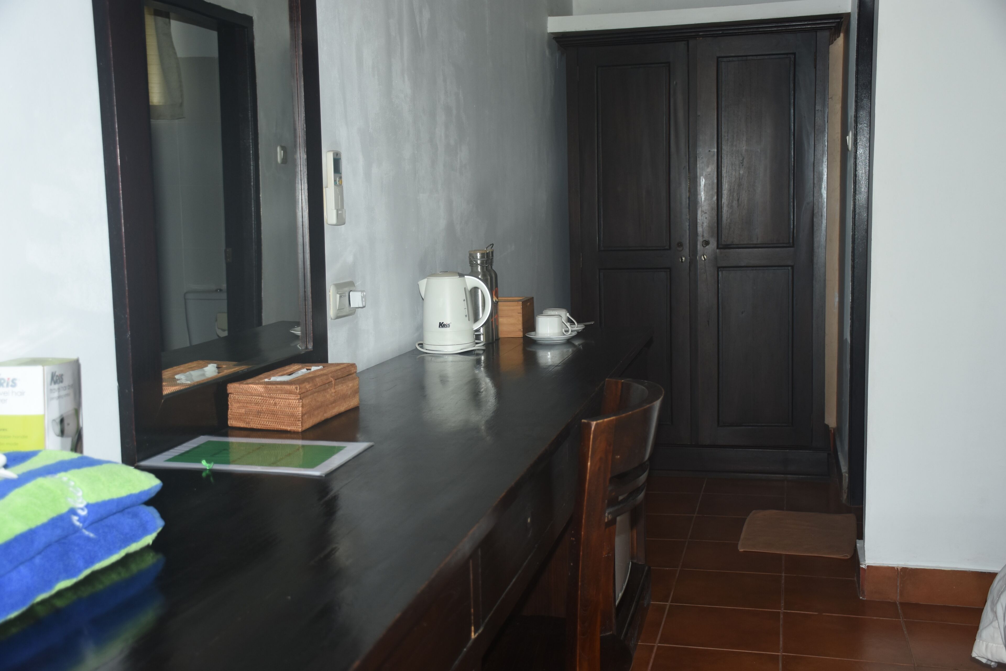 standard garden cottage (twin beds) | 1 bedroom, minibar, in-room safe, individually decorated