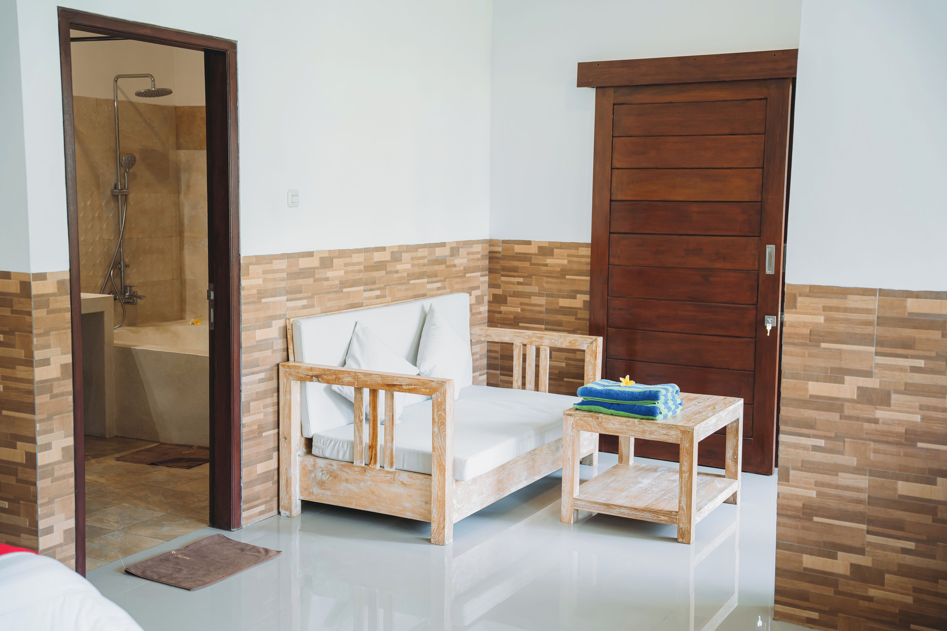 Deluxe Garden Cottage (Double Bed) | Minibar, in-room safe, individually decorated, desk