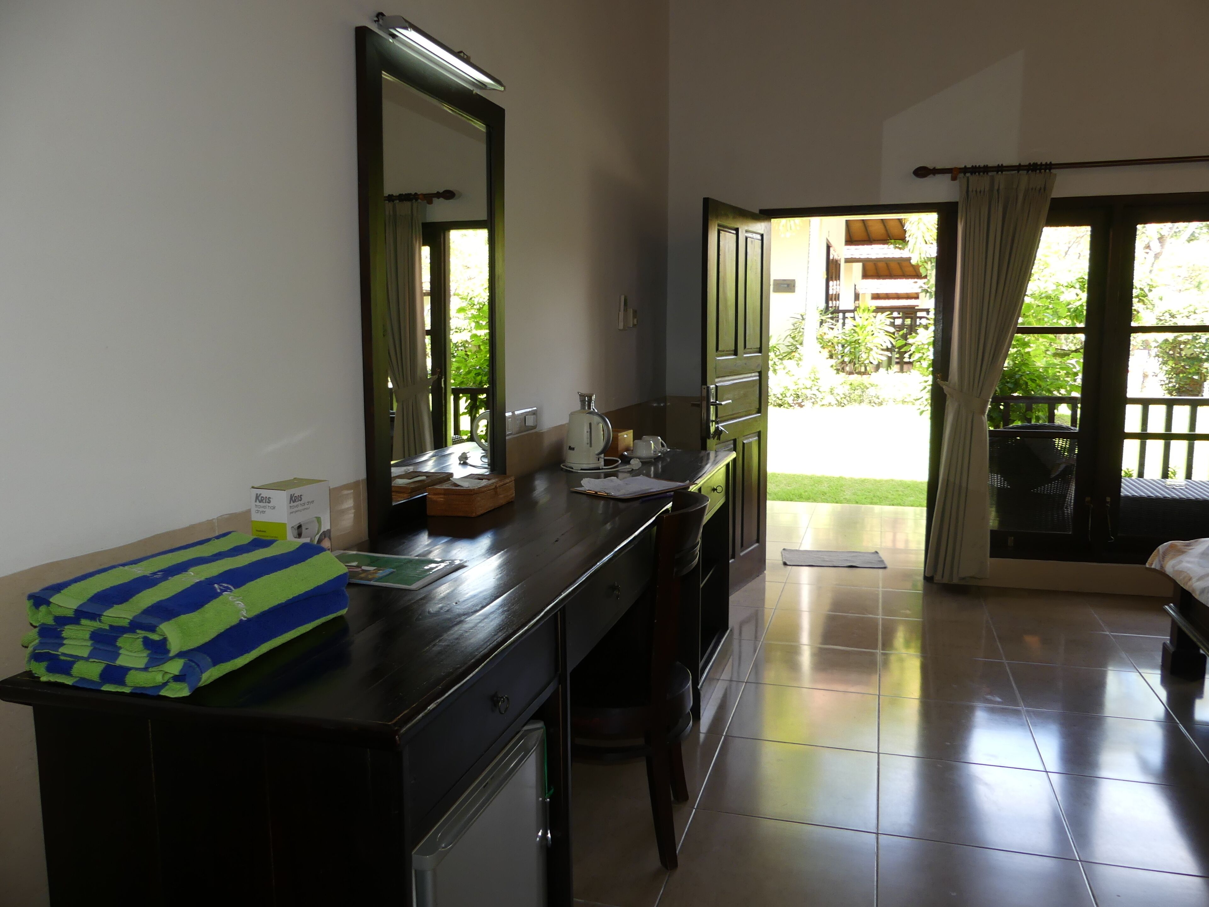 deluxe garden cottage triple (1 double bed +1 single bed) | view from room