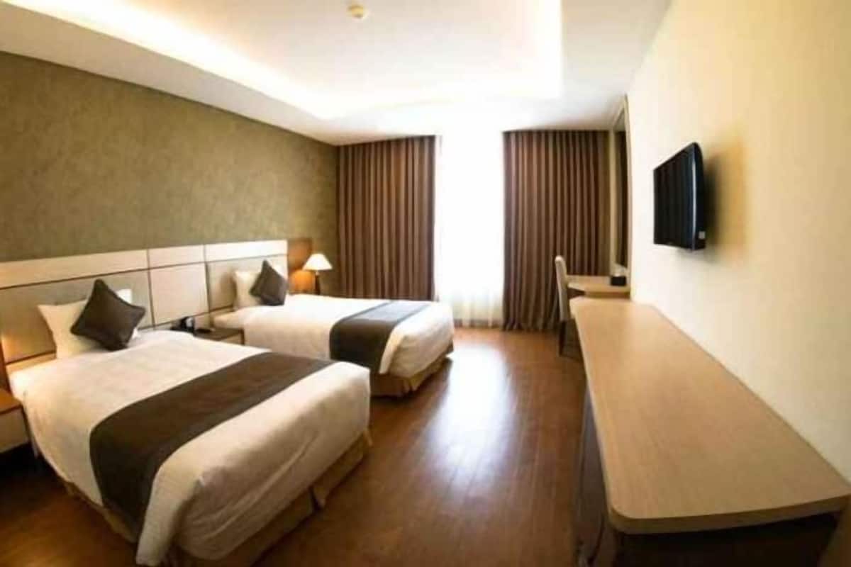 1 bedroom, minibar, in-room safe, desk