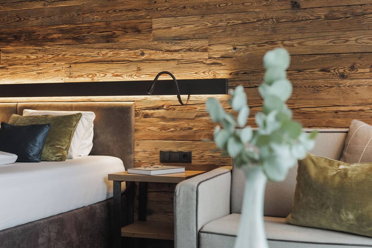 classic double room, mountain view | 1 bedroom, premium bedding, minibar, in-room safe