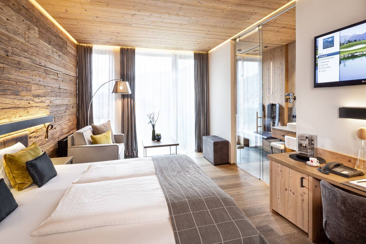 classic double room, mountain view | 1 bedroom, premium bedding, minibar, in-room safe