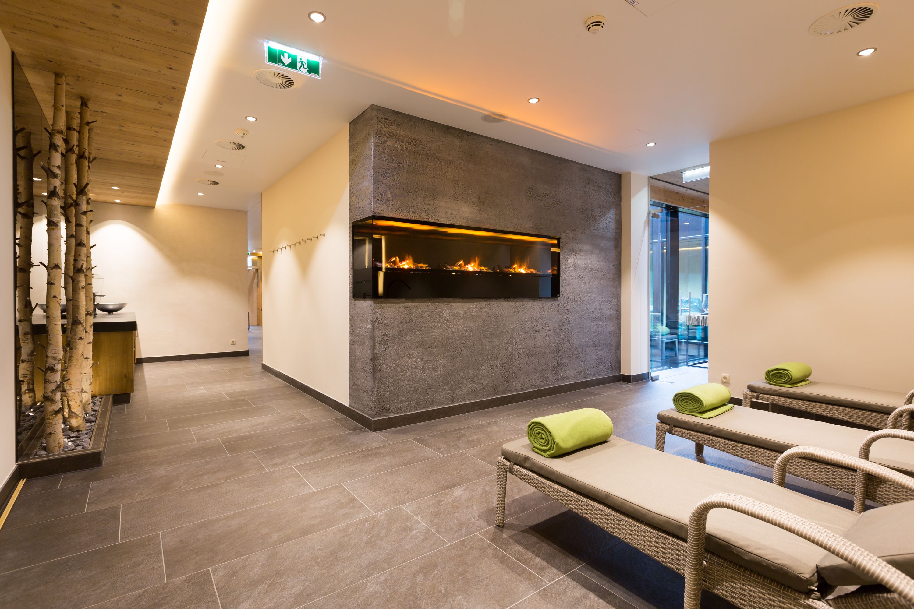 couples treatment room(s), sauna, steam room, body treatments