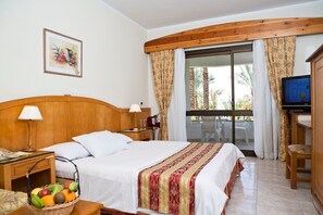 Minibar, in-room safe, desk, blackout drapes - Ghazala Beach  (Sharm El Sheikh)