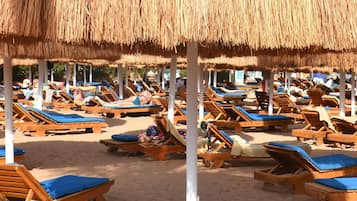 Private beach, sun-loungers, beach umbrellas, beach towels
