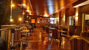 Unclassified image, 3 of 70, button - Qaribu Inn (Nairobi)