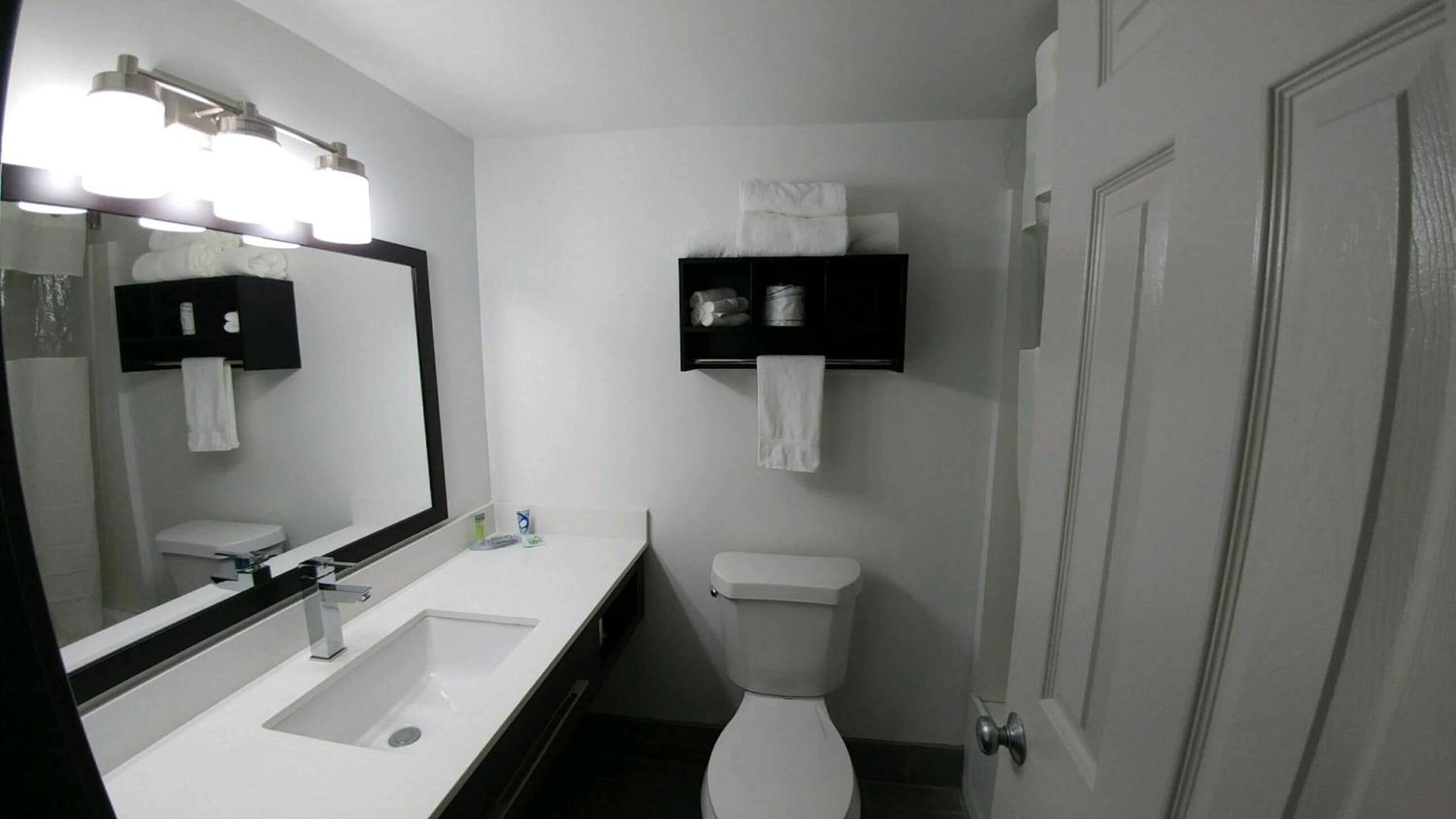 Photo - Garden City Inn