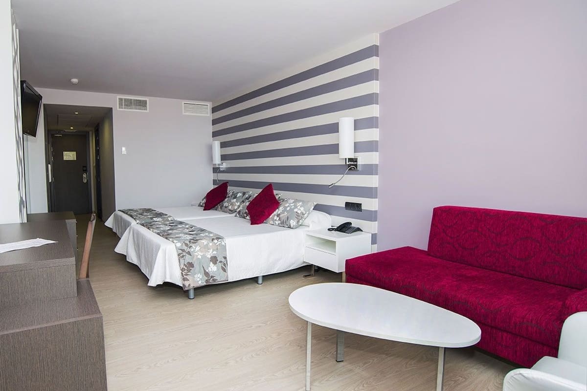 minibar, in-room safe, desk, blackout curtains