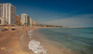 Beach nearby - Hotel RH Vinaròs Playa By Hoteles RH (Vinaros)
