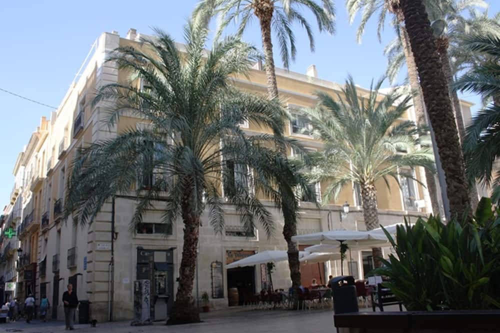 Apartamentos Santa Faz by Be Alicante