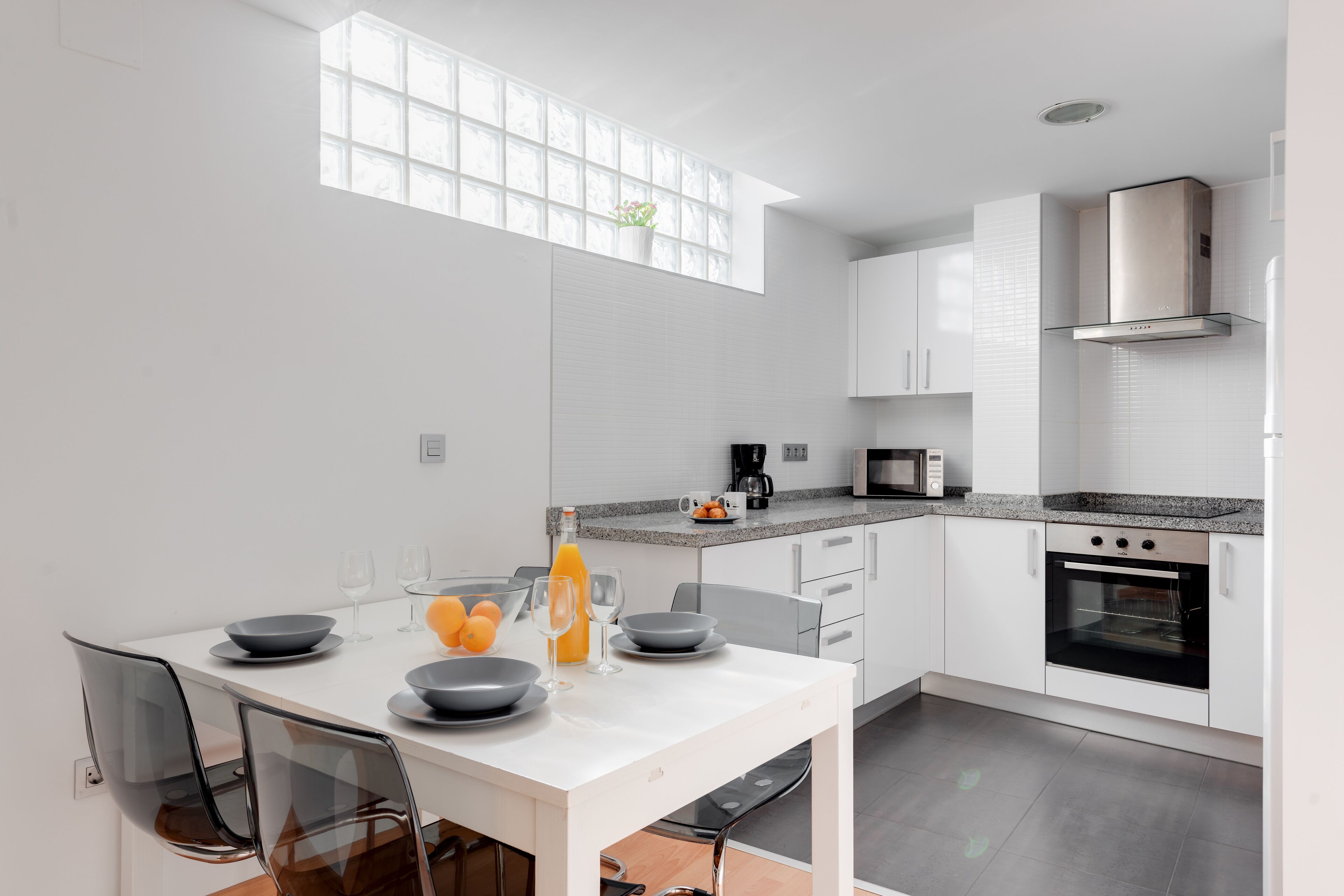 apartment, 1 bedroom | private kitchen | full-sized fridge, microwave, oven, stovetop