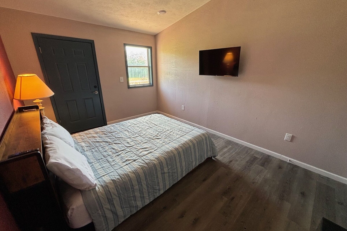 Suite Classic, 1 letto king (1 Person) | 1 camera, biancheria da letto di alta qualità, copriletto in piuma