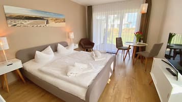 Studio | Hochwertige Bettwaren, Verdunkelungsvorhänge, schallisolierte Zimmer