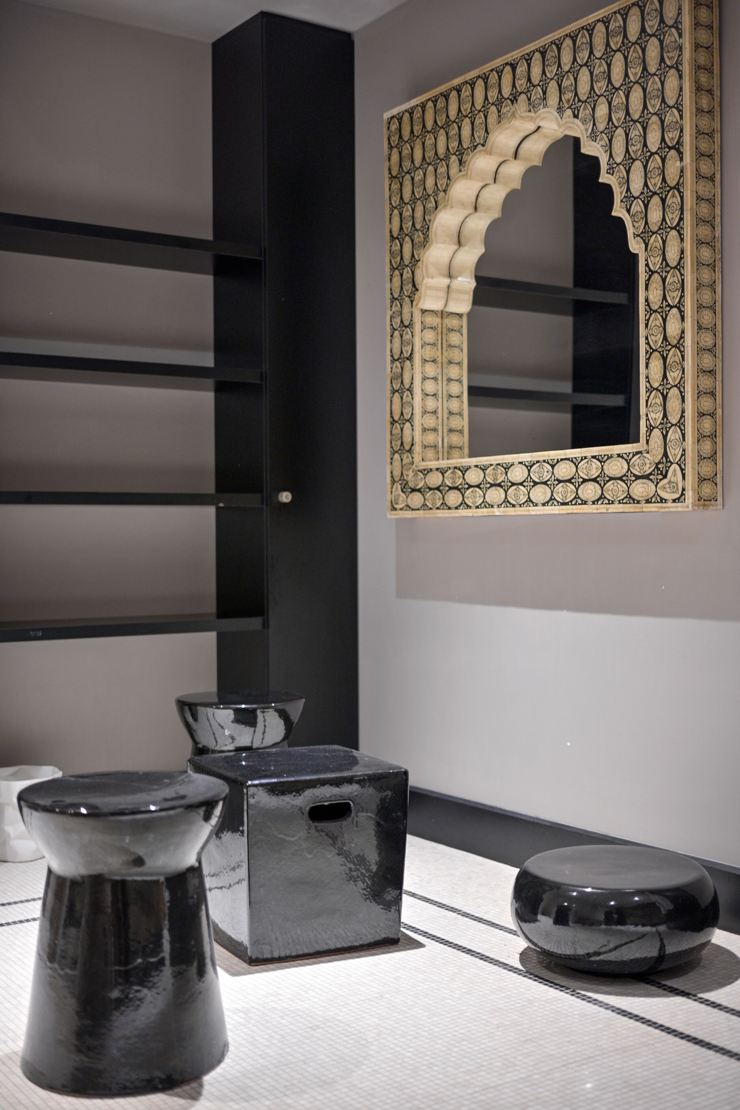 sauna, hot tub, steam room, body treatments, deep-tissue massages