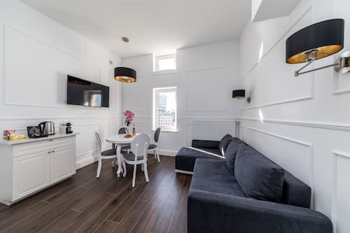 Superior-huoneisto, 3 makuuhuonetta, kaupunkinäköala | Huoneen varustelu