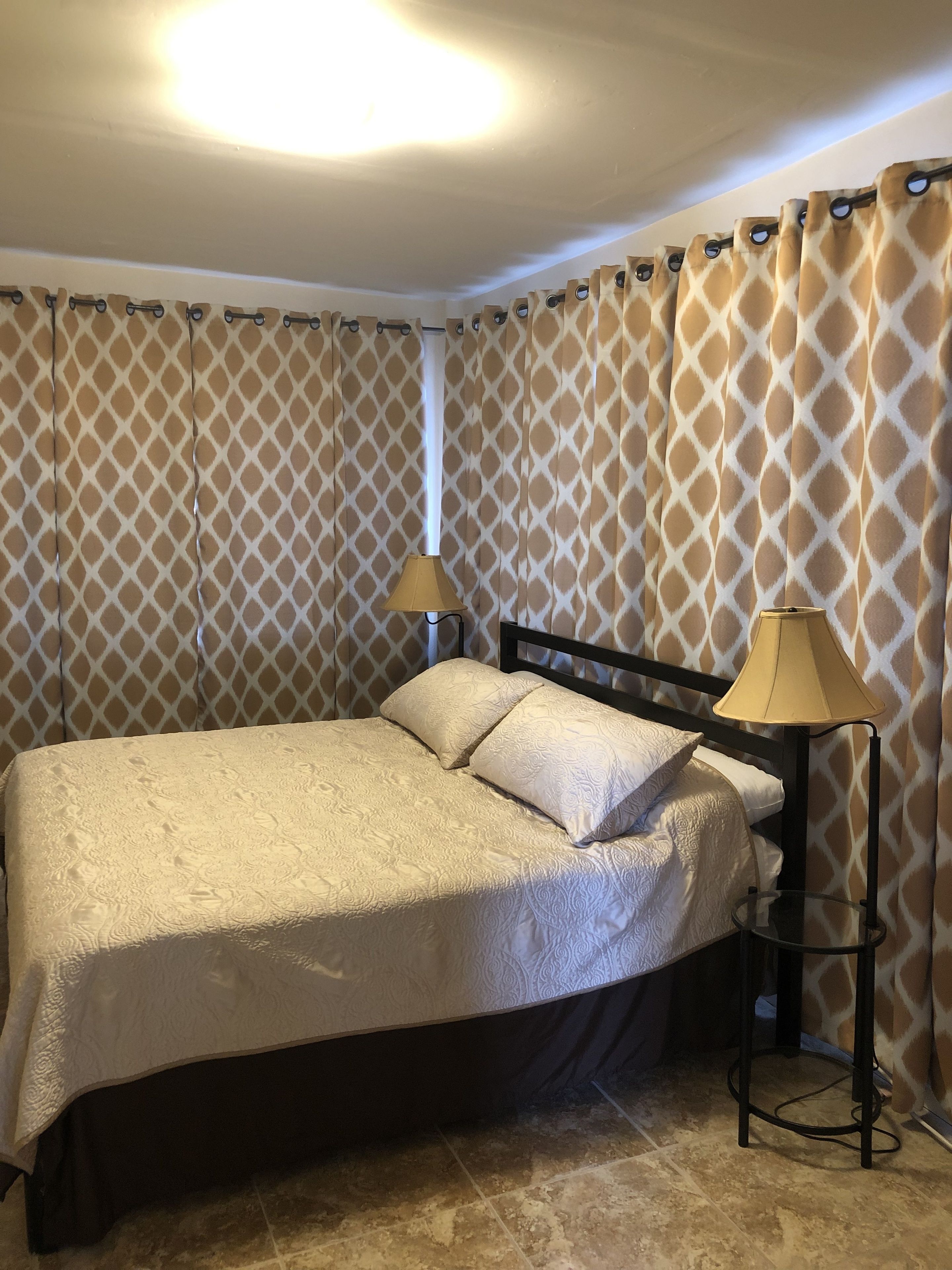 deluxe suite, 1 king bed, ocean view | premium bedding, individually decorated, individually furnished