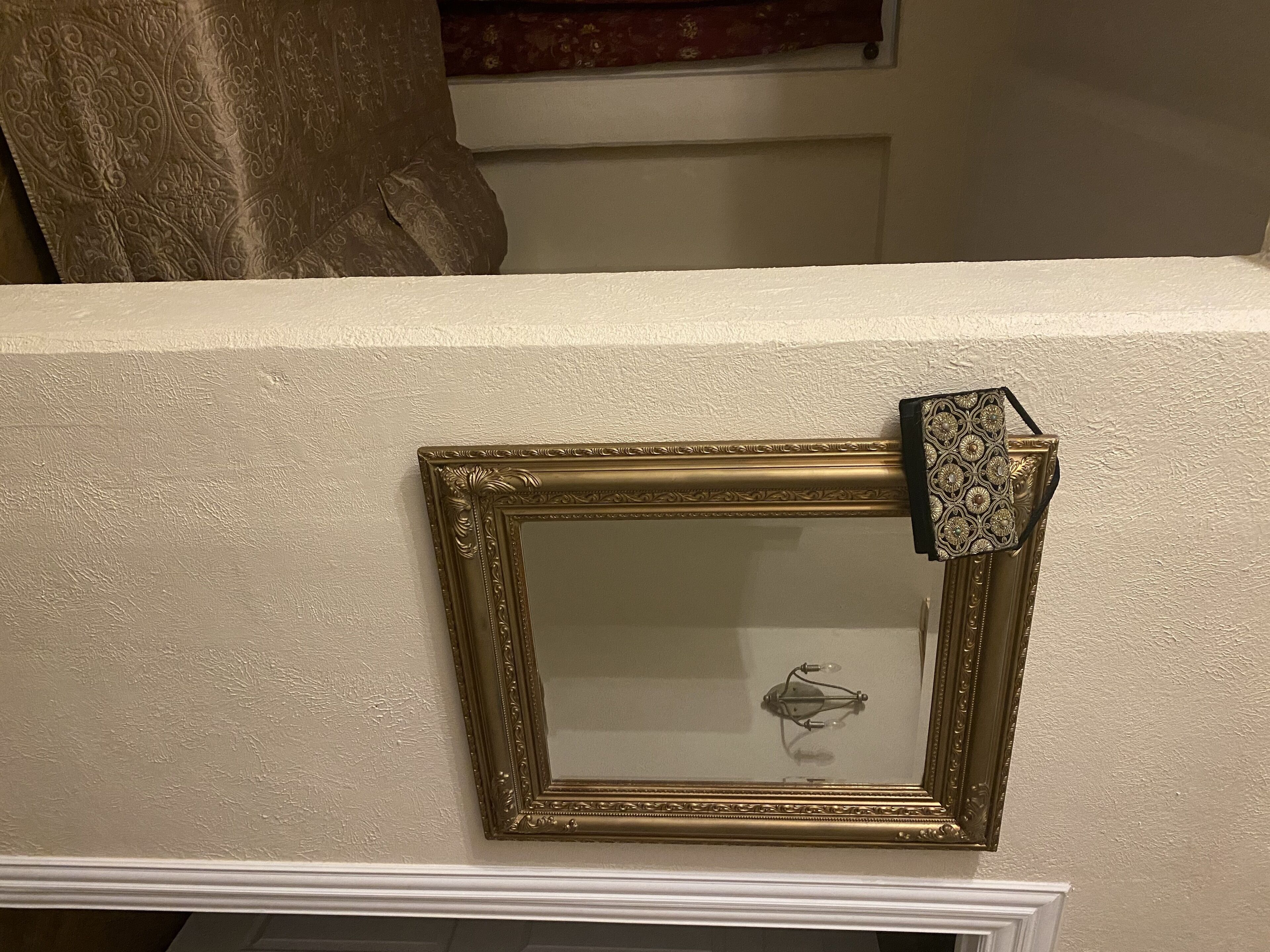 victorian room on the bottom floor | premium bedding, individually decorated, individually furnished