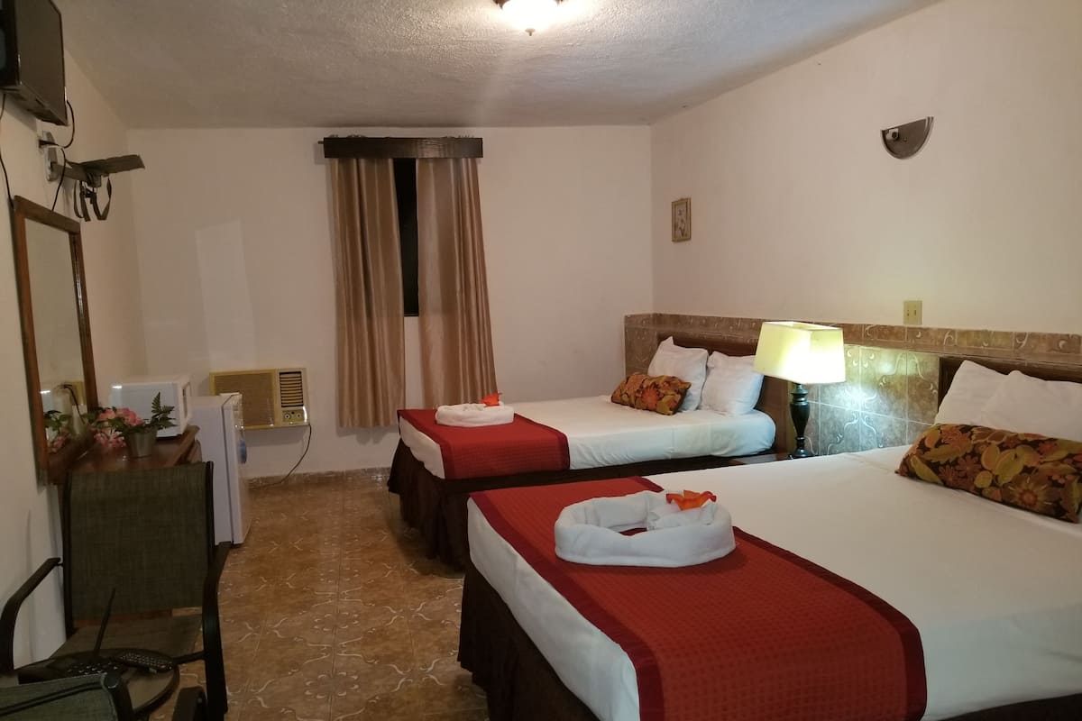 Standard Room, 2 Queen Beds