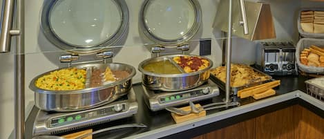 Petit déjeuner continental compris tous les jours