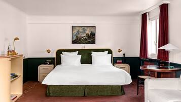 1 bedroom, premium bedding, minibar, in-room safe