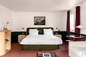 1 bedroom, premium bedding, minibar, in-room safe