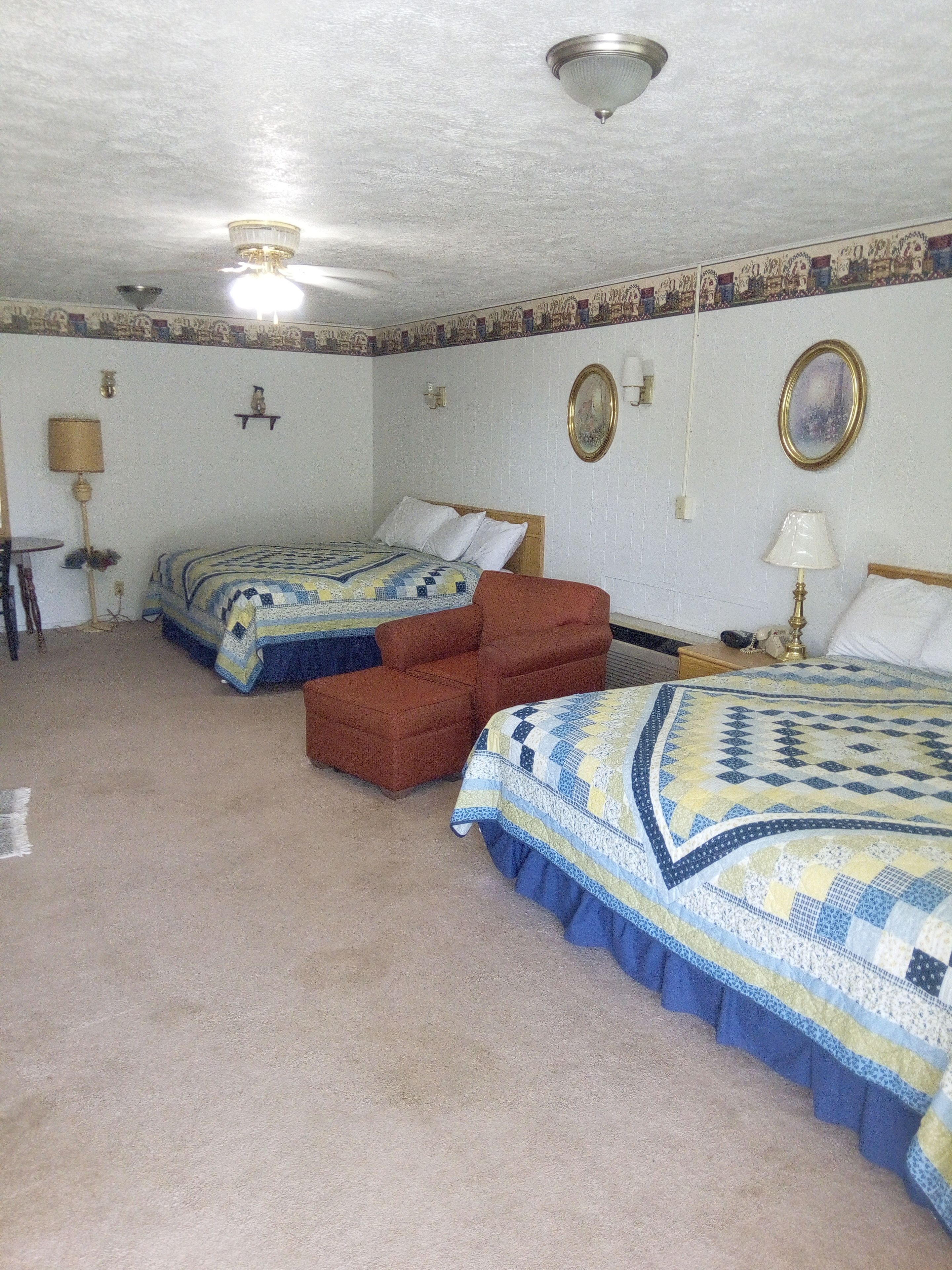 Family Room | Free WiFi, bed sheets