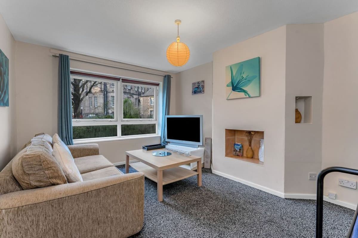 Basic Double Room | Living area