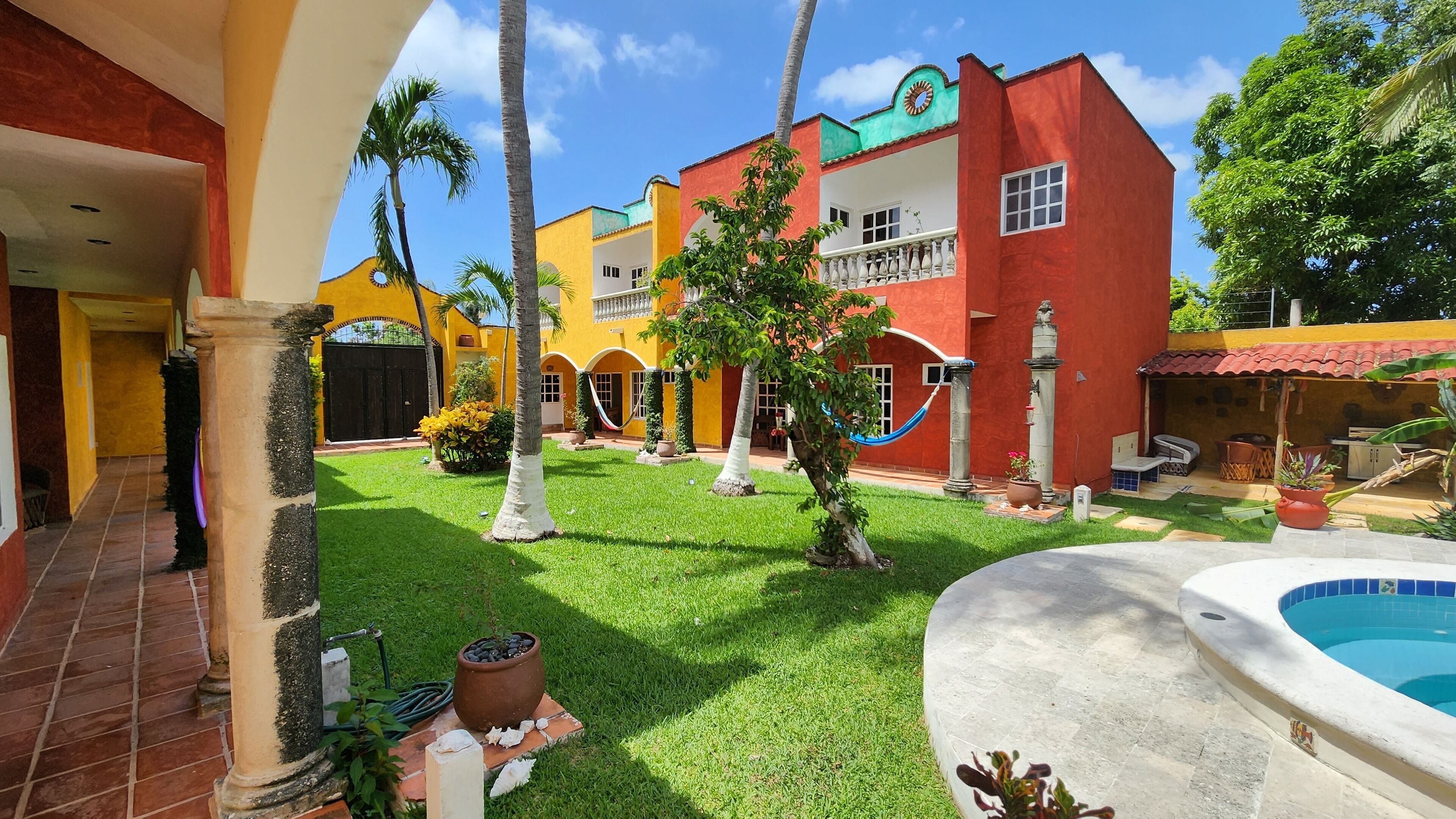 المنشأة من الخارج