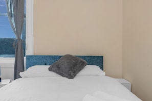1 kamar tidur, setrika/meja setrika, dan Wi-Fi gratis