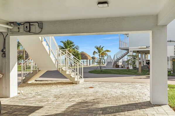 Free self-parking - 1 Island Hideaway in the Keys (Marathon)