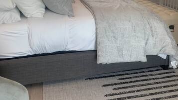 1 bedroom, Egyptian cotton sheets, premium bedding, pillow-top beds