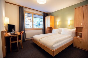 Ropa de cama hipoalergénica y minibar