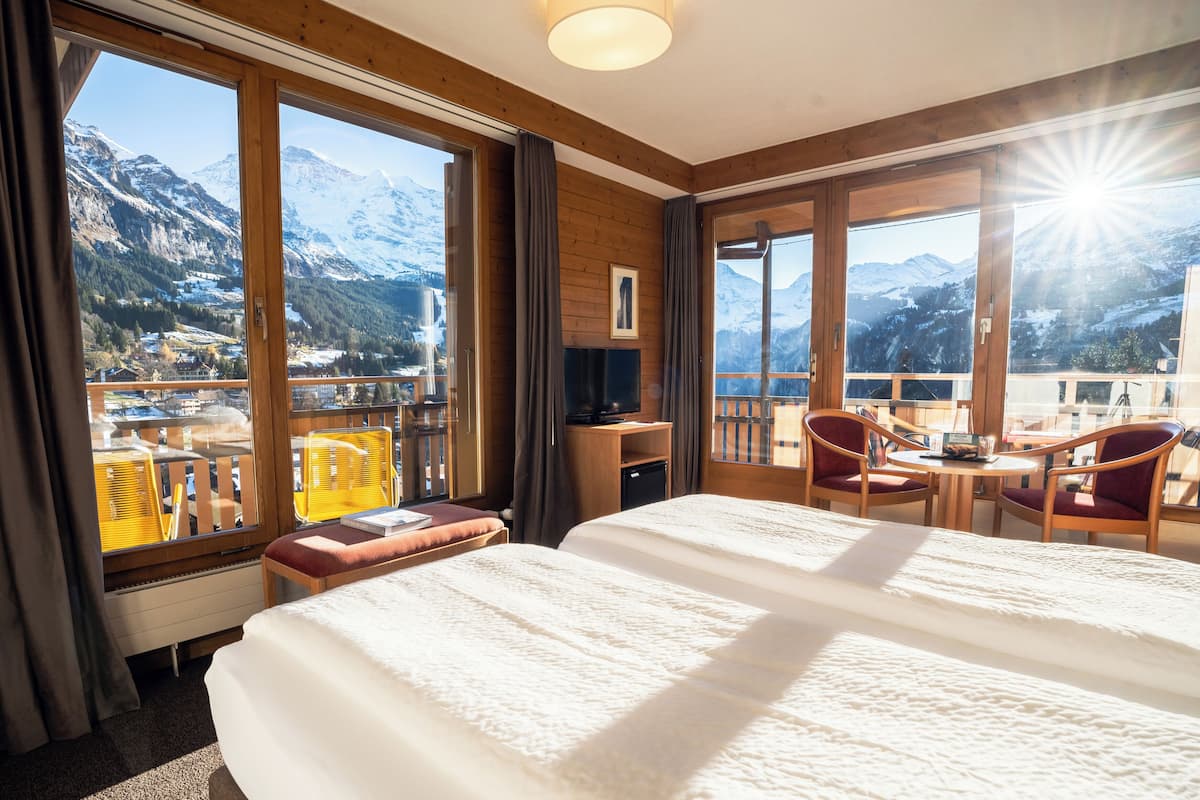 panorama double room with jungfrau view and balcony | hypo-allergenic bedding, minibar, in-room safe, desk