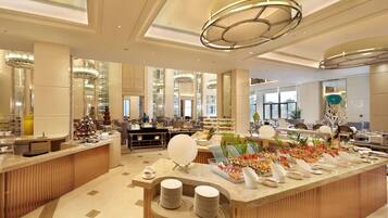 Daily buffet breakfast for a fee