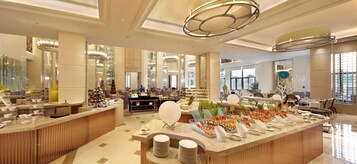 Colazione a buffet a pagamento, servita tutte le mattine 