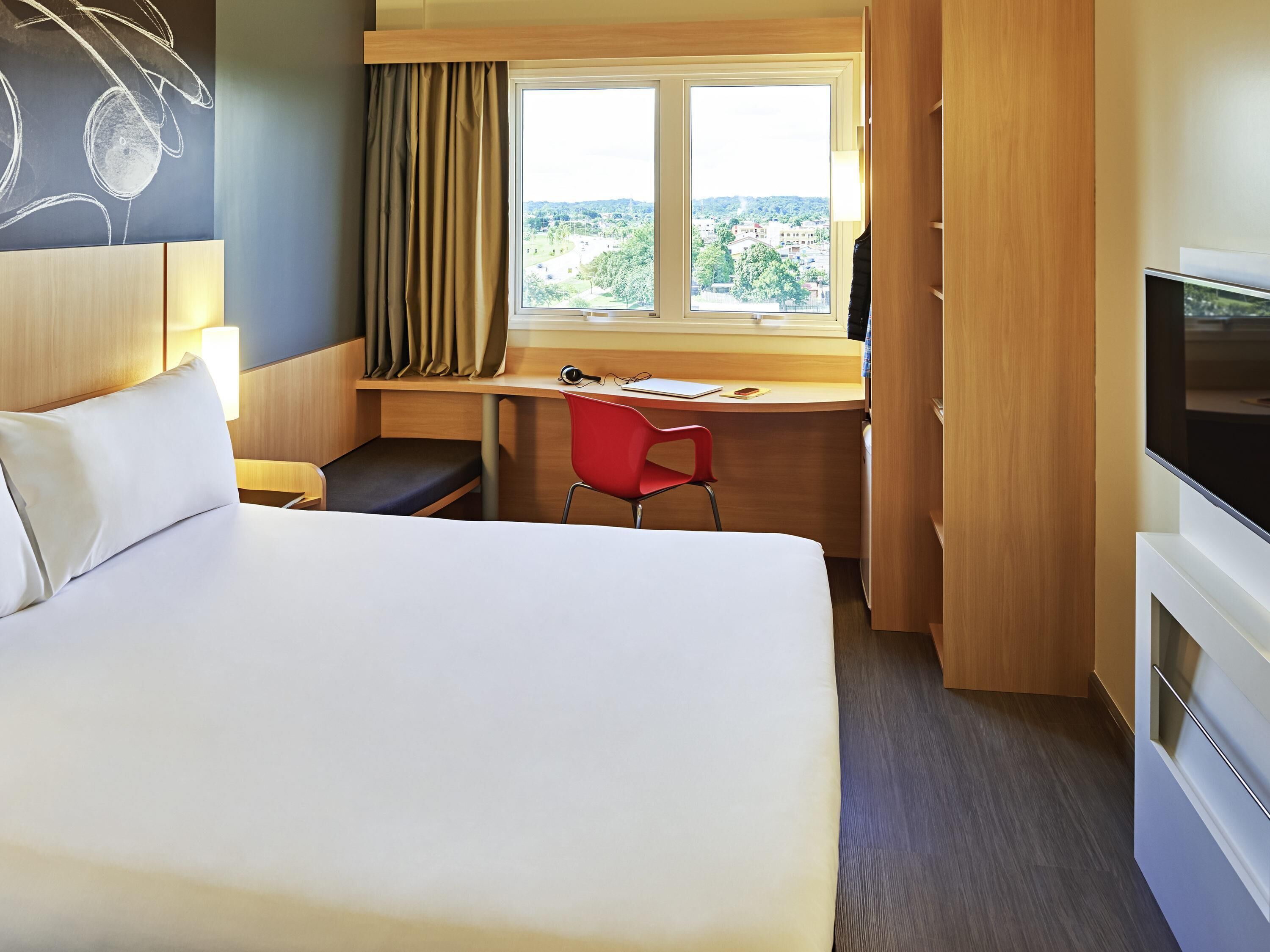 标准房, 1 张双人床 | 迷你吧、客房内保险箱、办公桌、隔音