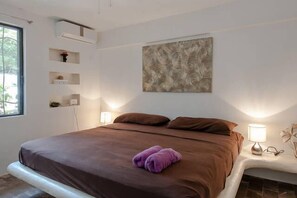 Departamento, 2 habitaciones | 2 habitaciones, caja de seguridad en la habitación, escritorio y cunas 