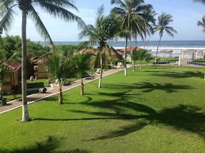 Property grounds - Tropiclub Playa El Cuco (Intipuca)