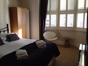 Chambre Double ou avec lits jumeaux, salle de bains attenante, vue mer