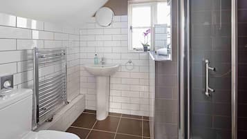 Standard Double Room, Ensuite (shower) | Bathroom