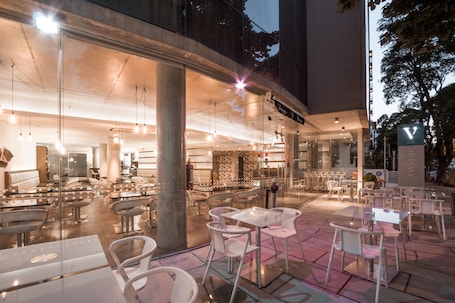 Front of property - evening/night. Vivaldi Hotel Loft Punta Carretas