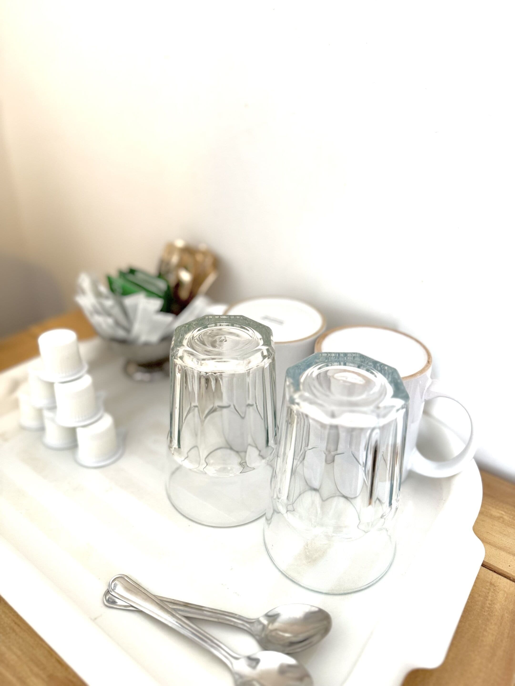 标准开间, 独立浴室 | 客房服务设施