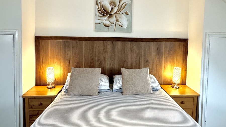 Riverside Hotel Bed and Breakfast