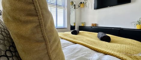 Double Room, Ensuite (Room 6) | 7 bedrooms, soundproofing, free WiFi
