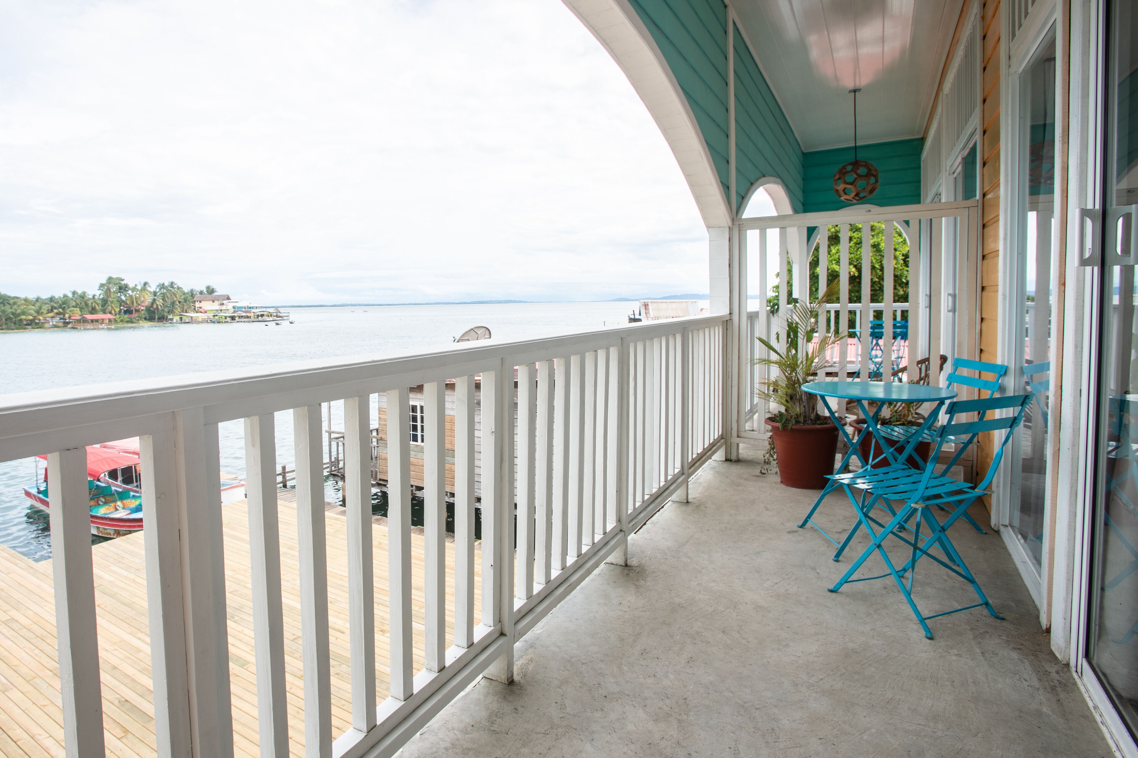 Unique Seafront Room | Wi-Fi gratuito, lenzuola